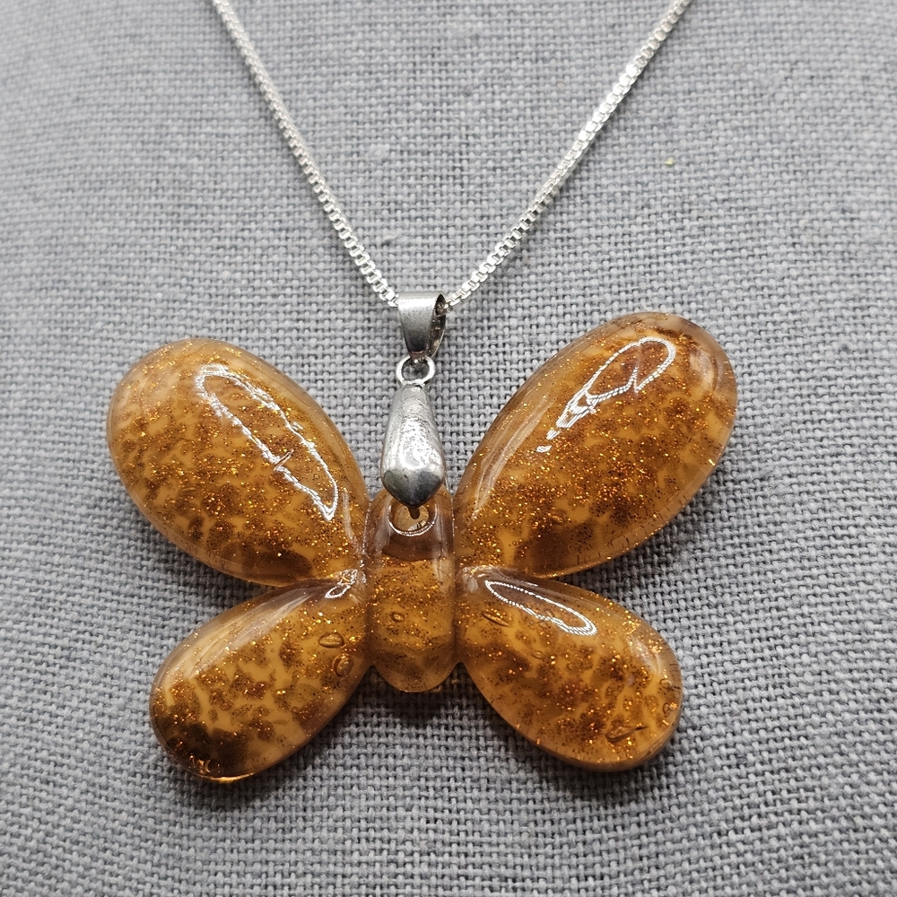Elegant Amber Color Glass Butterfly Pendant Necklace On 19" Silvertone Chain